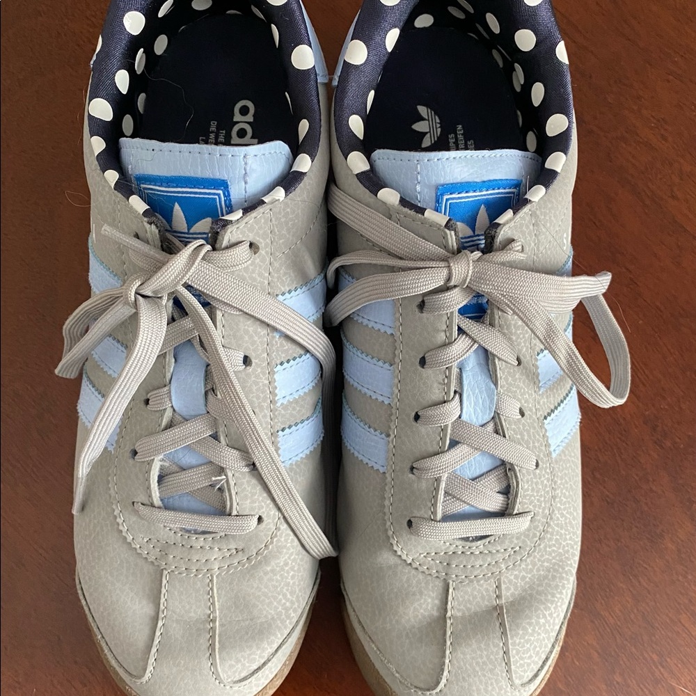 Adidas womens sneakers
